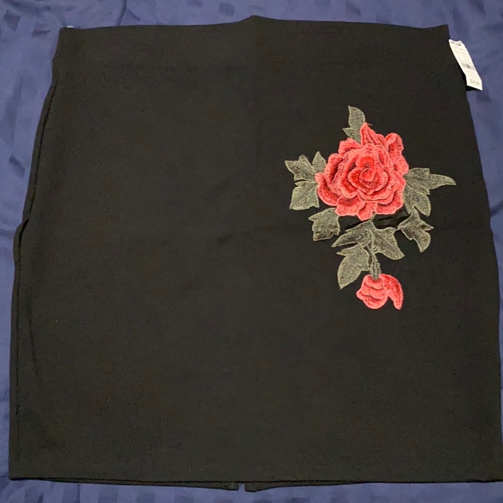 Women’s plus mini skirt, Size XXXL